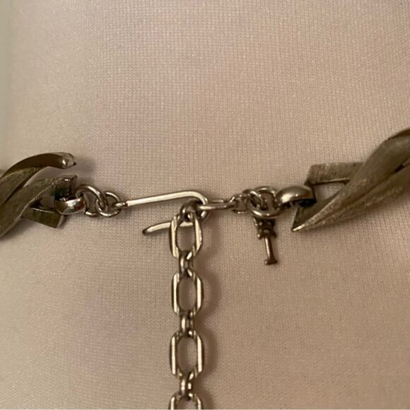 CROWN TRIFARI VINTAGE NECKLACE SILVER TONE BRUSHED LINKS CHOKER 60s HANG TAG - Picture 6 of 9